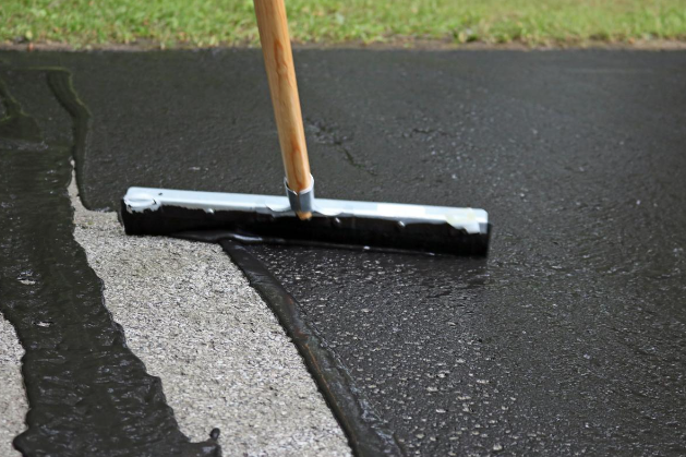 3 Techniques For Cleaning And Sealing Your Concrete Patio Or Driveway In San Diego