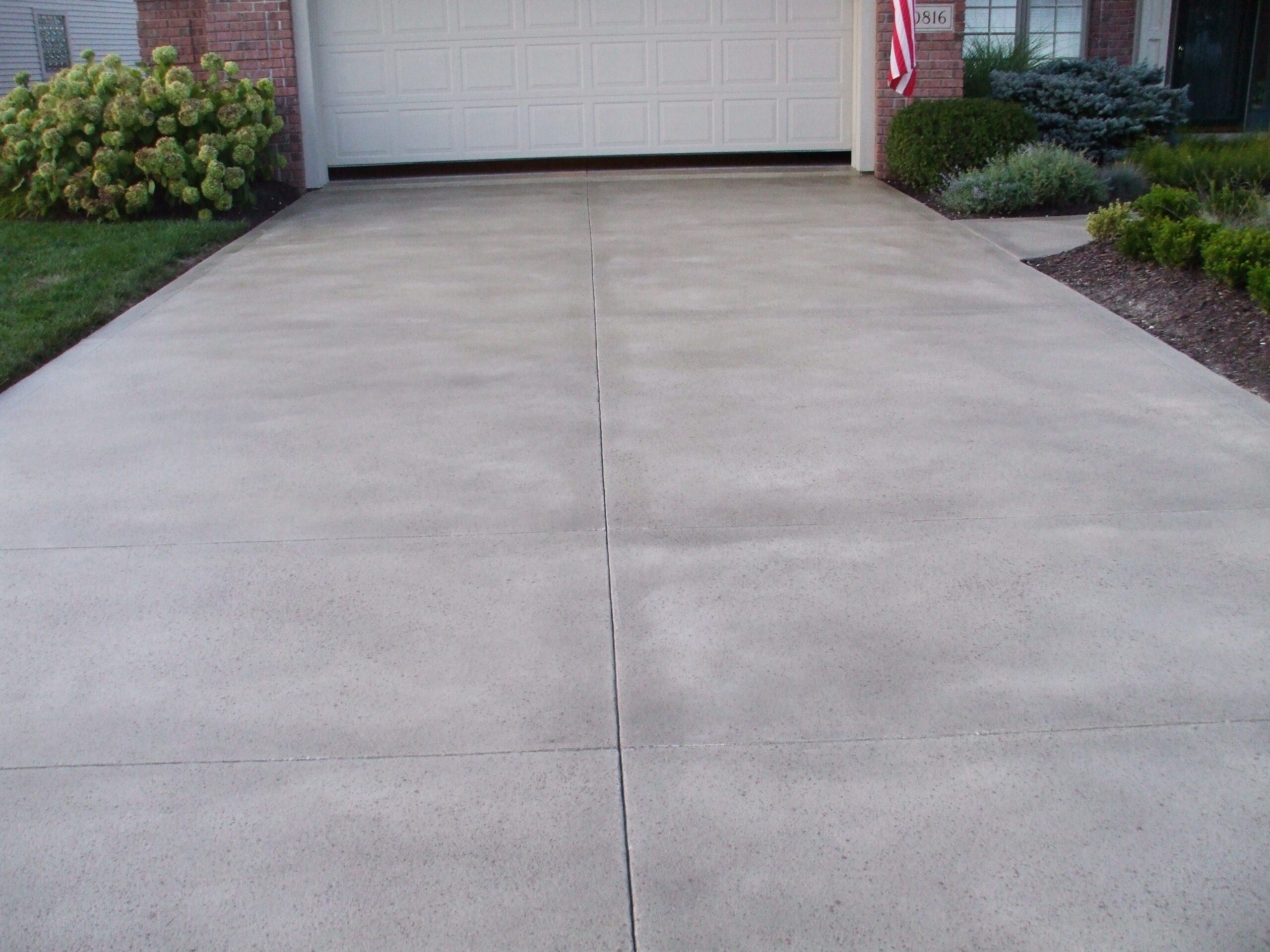 5 Signs That Your Concrete Driveway Needs Resurfacing In San Diego
